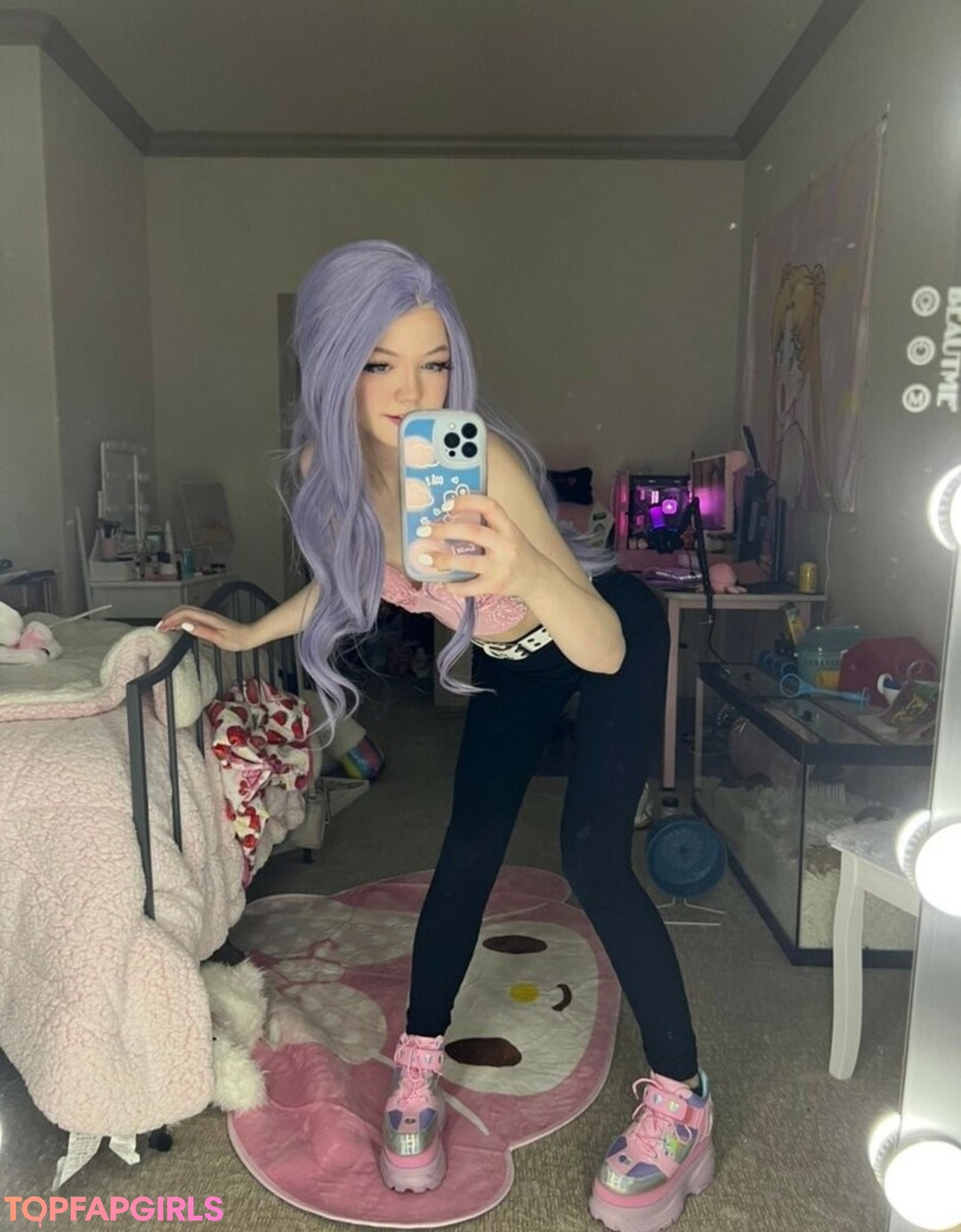 Photo nue de fuite OnlyFans de Strawbeariemilkk #1354