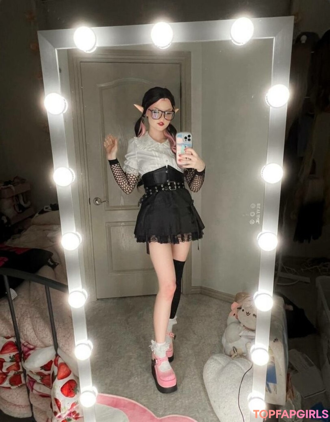 Photo nue de fuite OnlyFans de Strawbeariemilkk #1553