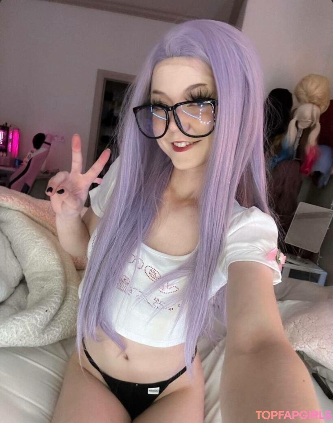 Photo nue de fuite OnlyFans de Strawbeariemilkk #2069