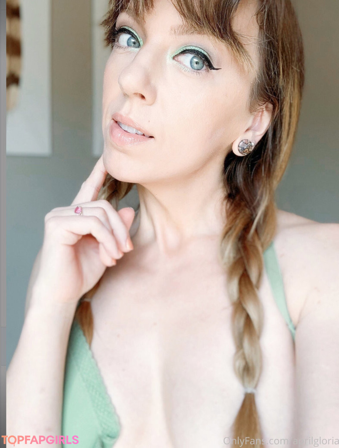 Photo nue de fuite OnlyFans de April Gloria #1030
