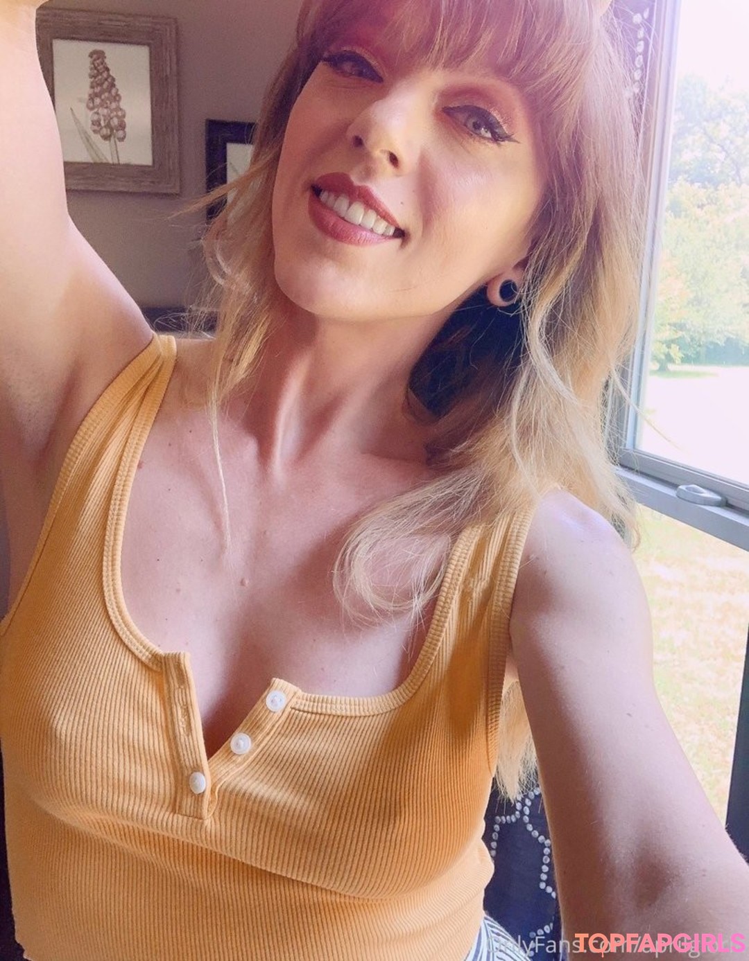 Photo nue de fuite OnlyFans de April Gloria #1236