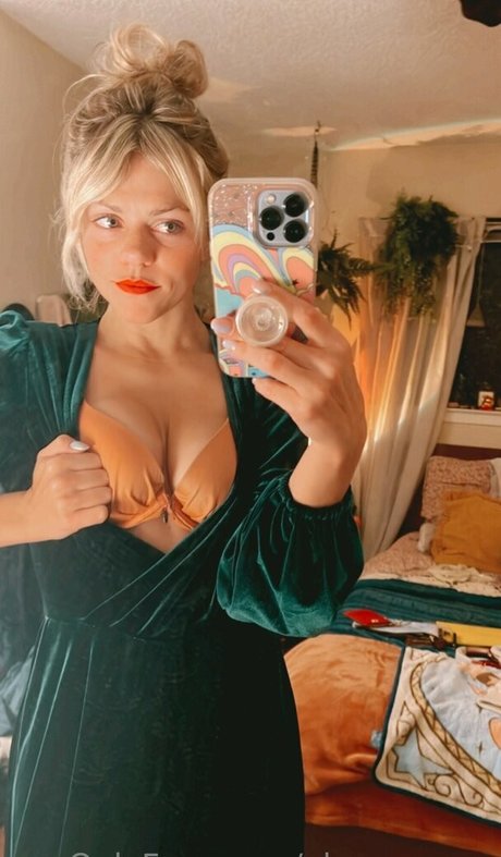 Photo nue de fuite OnlyFans de Alyssa Green