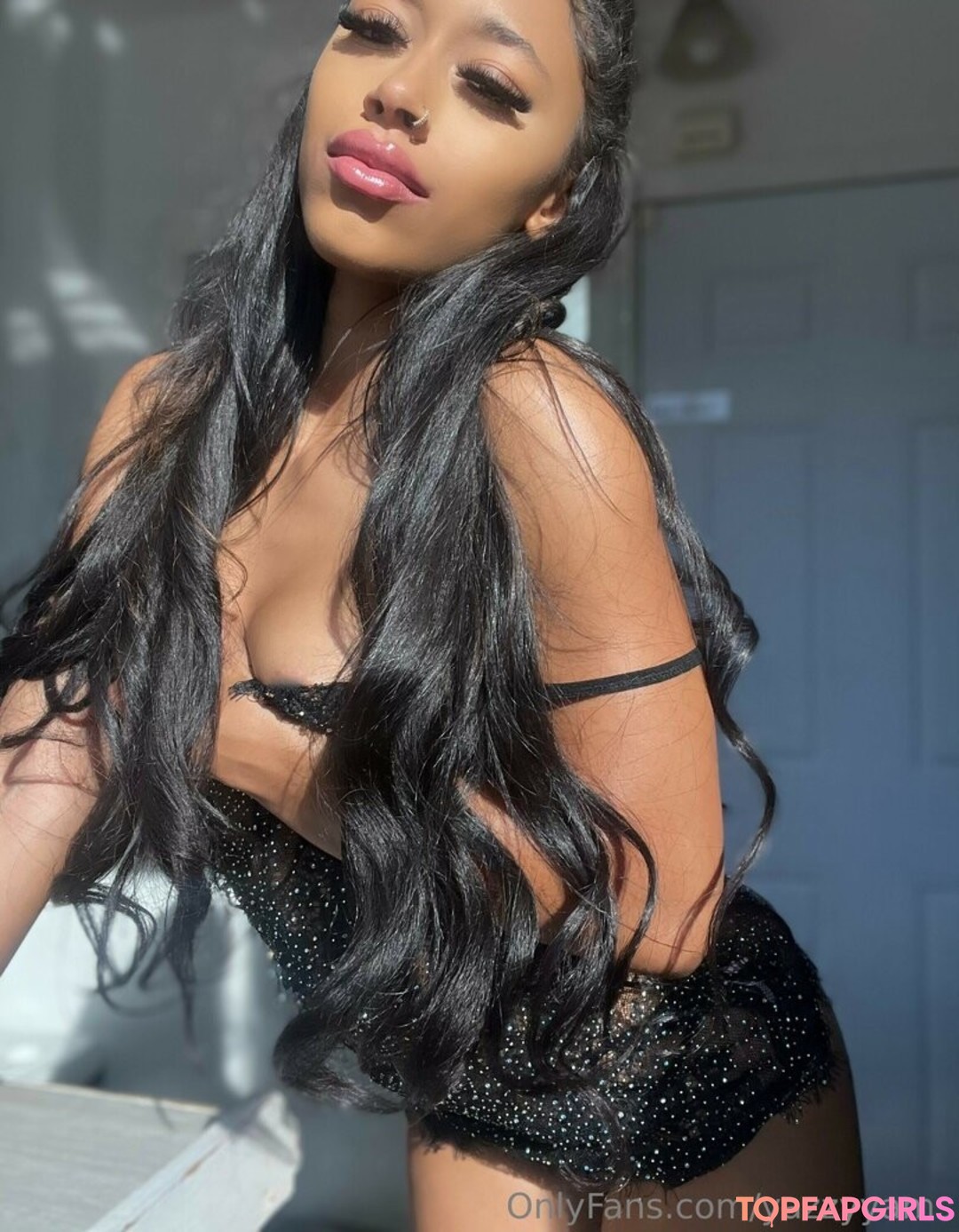 Photo nue de fuite OnlyFans de Yazzyyams #1007