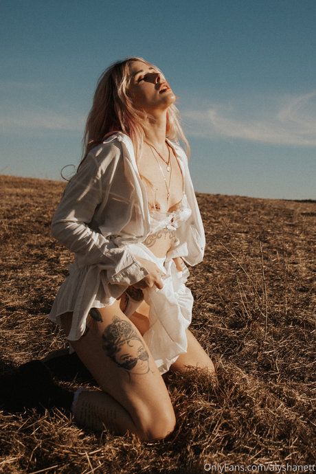 Alysha Nett