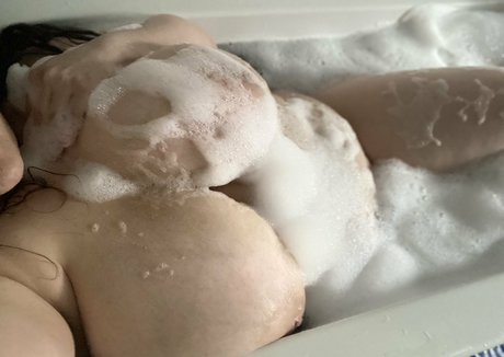 Photo nue de fuite OnlyFans de Bella Gold