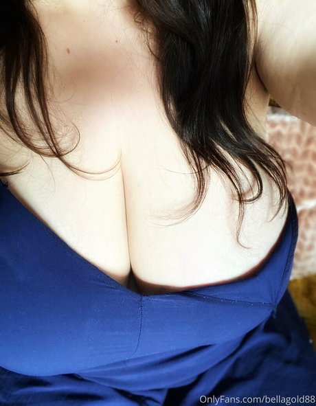 Photo nue de fuite OnlyFans de Bella Gold
