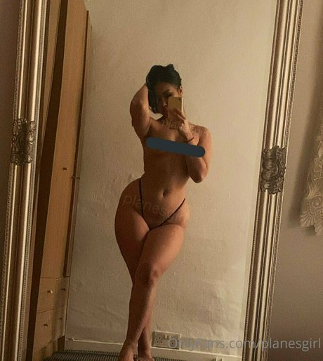 Photo nue de fuite OnlyFans de Planesgirl