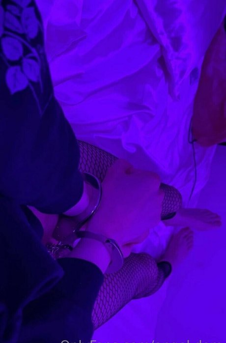 Photo nue de fuite OnlyFans de Angeldom