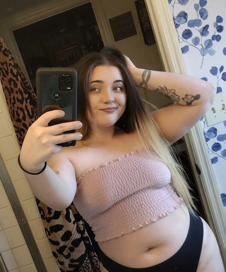 Photo nue de fuite OnlyFans de Mary Lux Luv