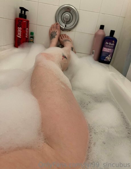 Photo nue de fuite OnlyFans de Lvl99sincubus