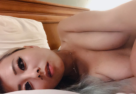 Photo nue de fuite OnlyFans de Raina Huang