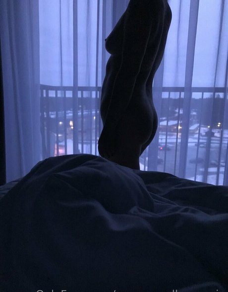 Photo nue de fuite OnlyFans de Youmaycallmeannie