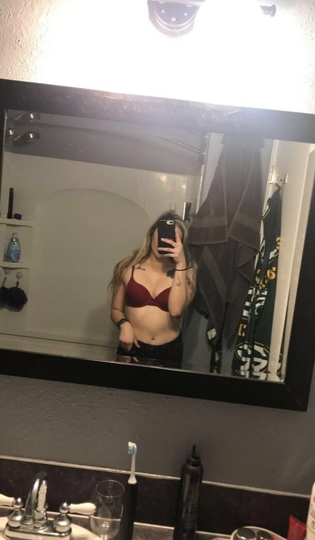 Photo nue de fuite OnlyFans de Brattynattyy