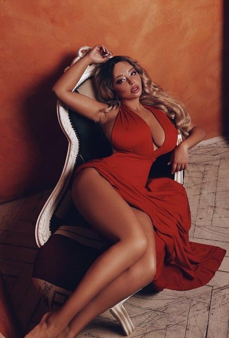Photo nue de fuite OnlyFans de Curvymodelkate