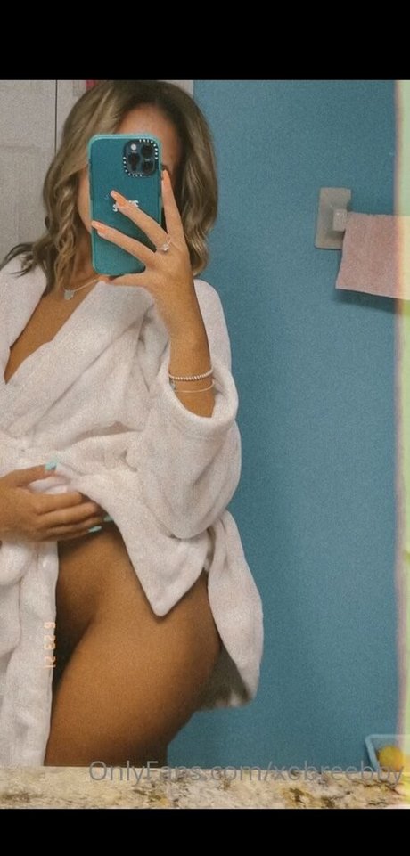Photo nue de fuite OnlyFans de Xobreebby