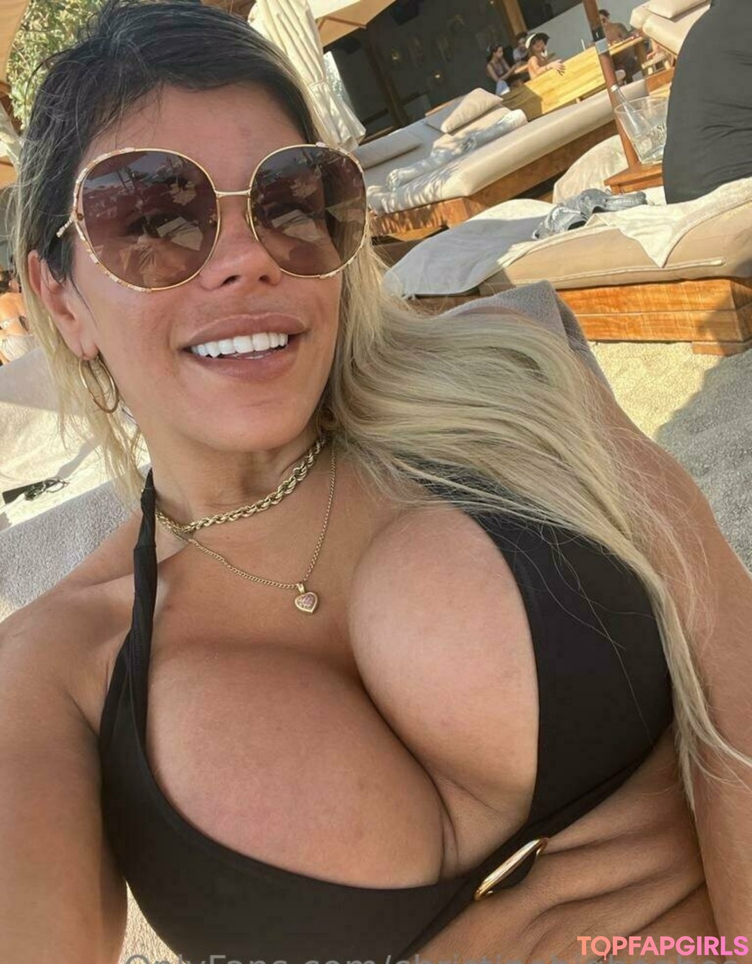 Photo nue de fuite OnlyFans de Christinebigboobes #11 Photo nue de fuite OnlyFans de Christinebigboobes #11