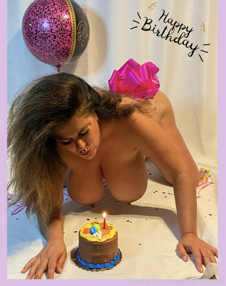 Photo nue de fuite OnlyFans de Gypsygirl70sfree