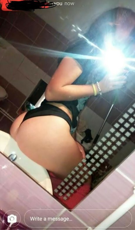 Photo nue de fuite OnlyFans de Leskovac
