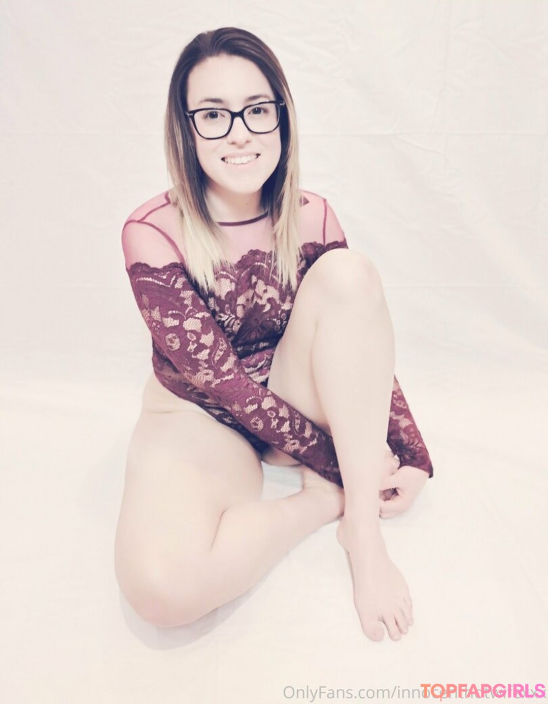 Photo nue de fuite OnlyFans de Innocenthotwifexxx #45 Photo nue de fuite OnlyFans de Innocenthotwifexxx #45