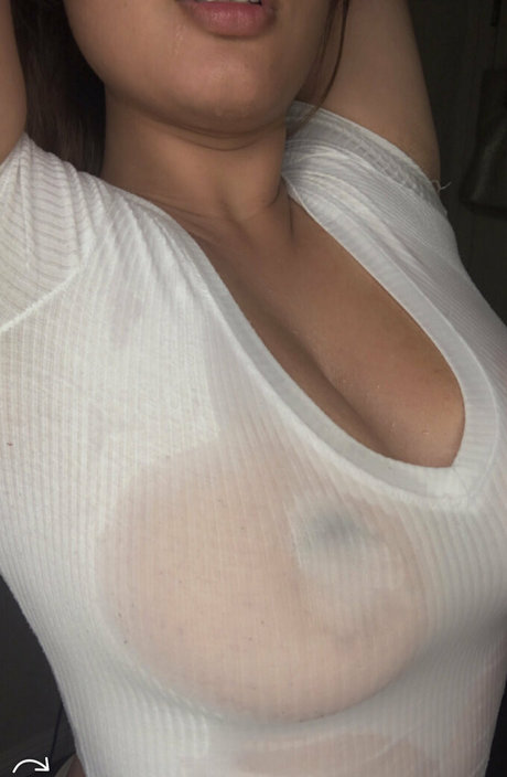 Photo nue de fuite OnlyFans de Helloporscha