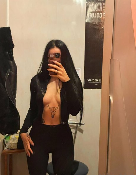 Photo nue de fuite OnlyFans de Luxurylady
