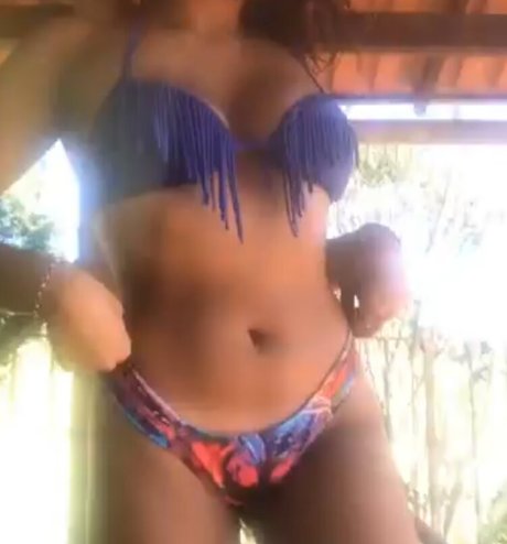 Photo nue de fuite OnlyFans de Barbiemarley420