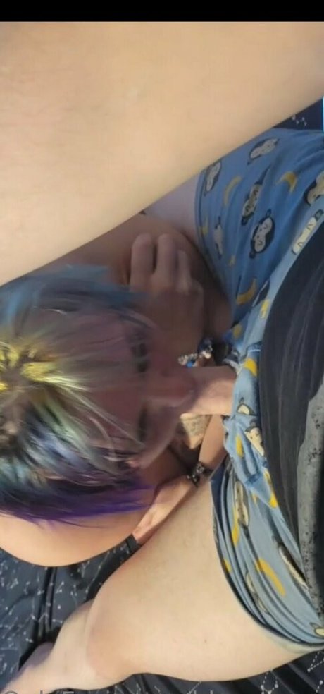 Photo nue de fuite OnlyFans de Lilbbwstoner