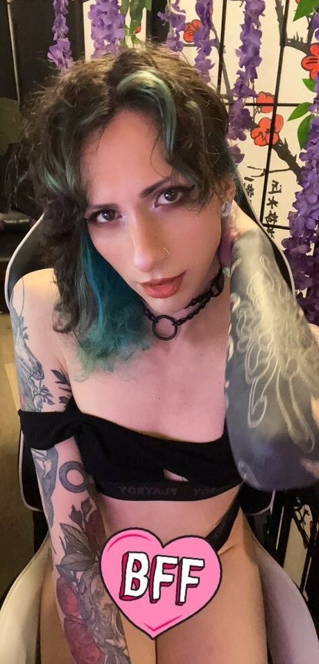 Photo nue de fuite OnlyFans de Ghostyygoth