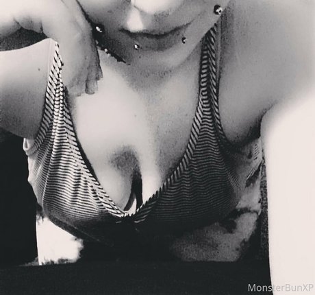 Photo nue de fuite OnlyFans de Monsterbun42