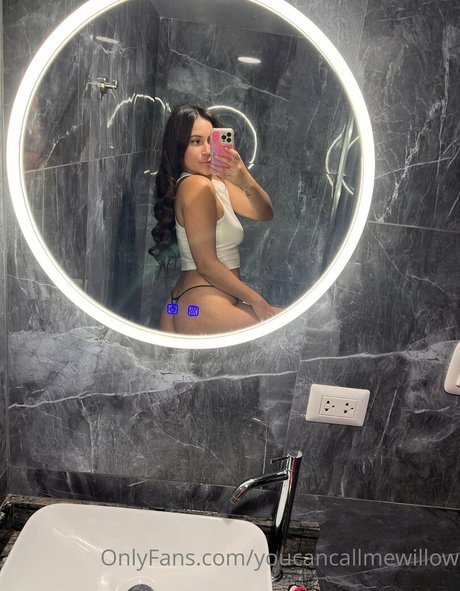 Photo nue de fuite OnlyFans de Youcancallmewillow