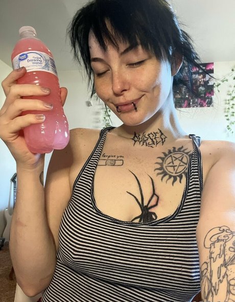 Photo nue de fuite OnlyFans de Yourhotmf