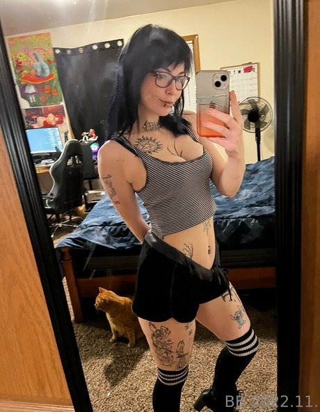 Photo nue de fuite OnlyFans de Yourhotmf