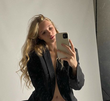Photo nue de fuite OnlyFans de Alena Barhalenko