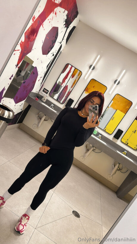 Photo nue de fuite OnlyFans de Daniihiin