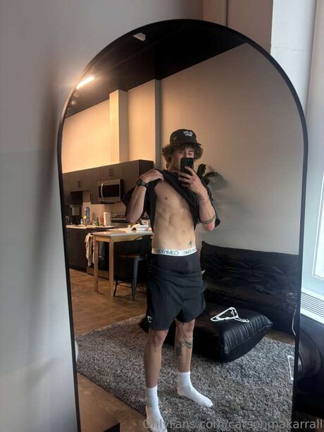 Photo nue de fuite OnlyFans de Carsonmakarrall