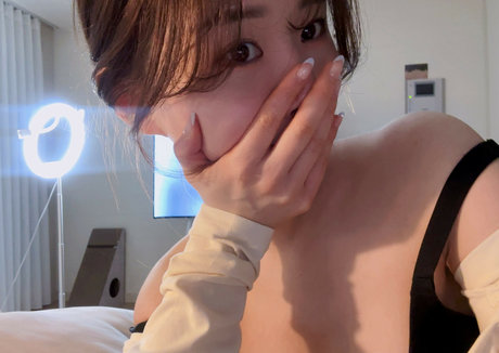 Photo nue de fuite OnlyFans de Asuna