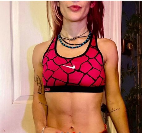 Photo nue de fuite OnlyFans de Miss Manganese Asmr