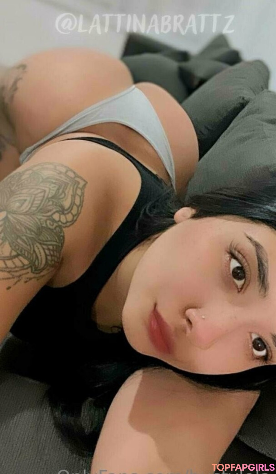 Photo nue de fuite OnlyFans de Bustylola #1022