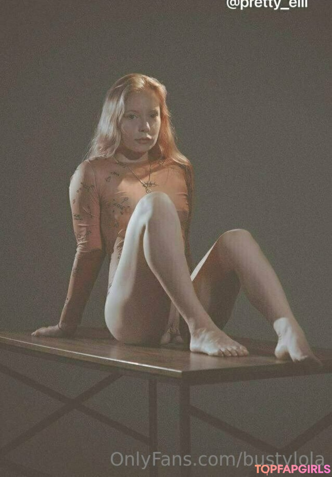 Photo nue de fuite OnlyFans de Bustylola #1065