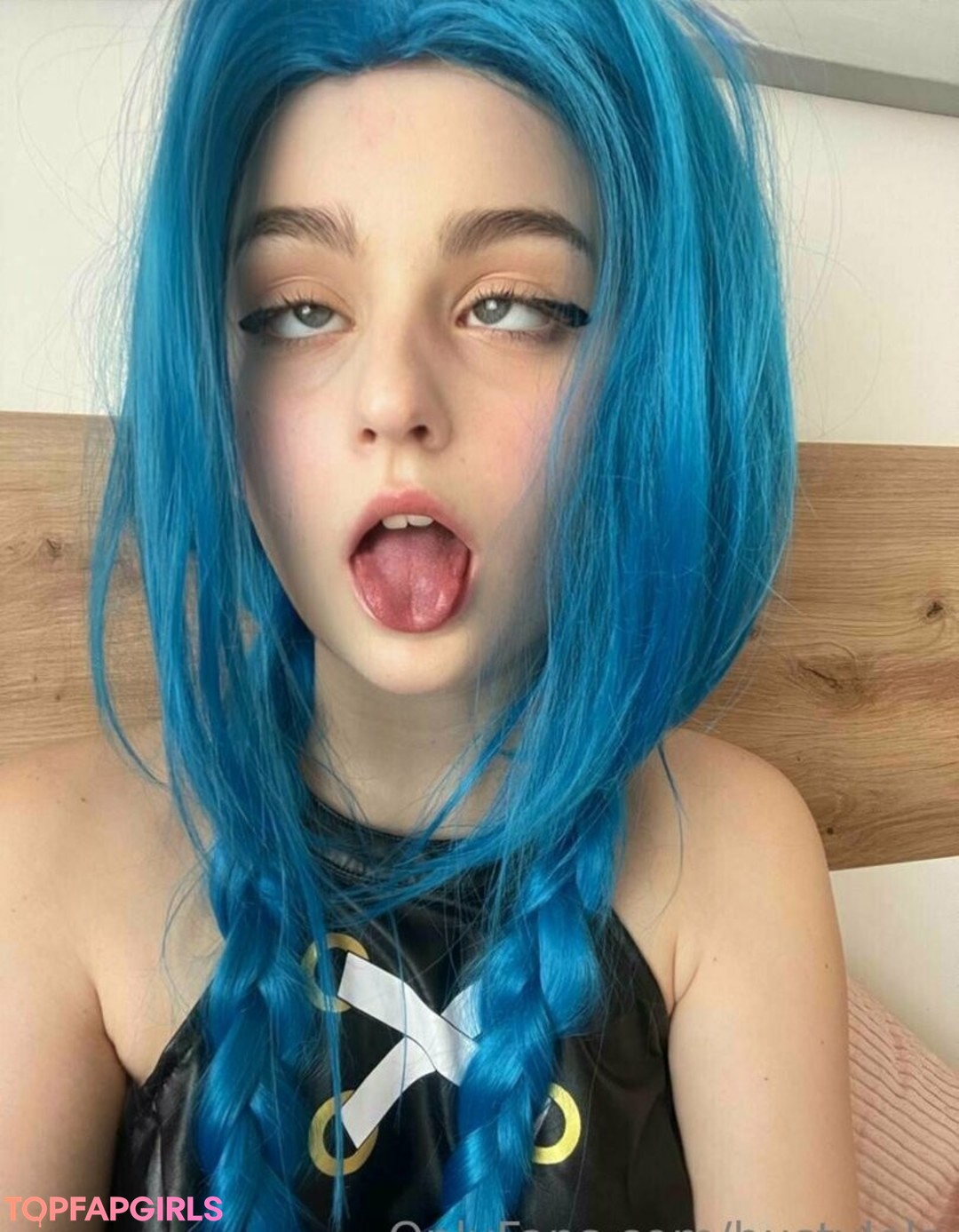 Photo nue de fuite OnlyFans de Bustylola #1081