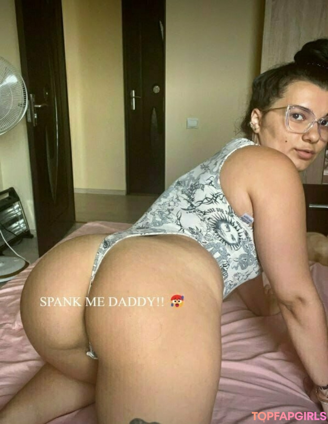 Photo nue de fuite OnlyFans de Bustylola #1167
