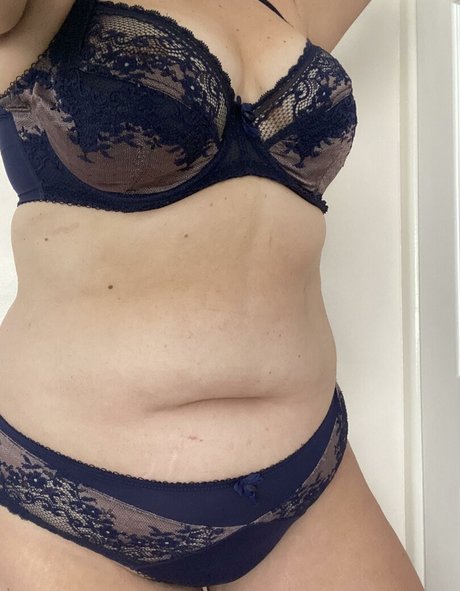 Photo nue de fuite OnlyFans de Nurse Rachel