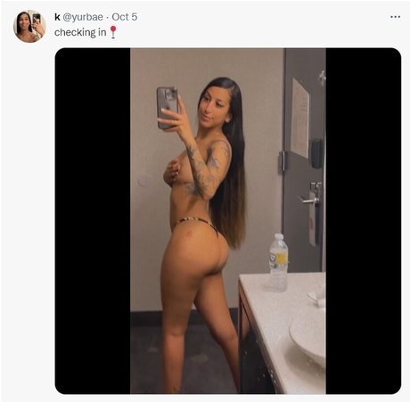 Photo nue de fuite OnlyFans de Yurbae