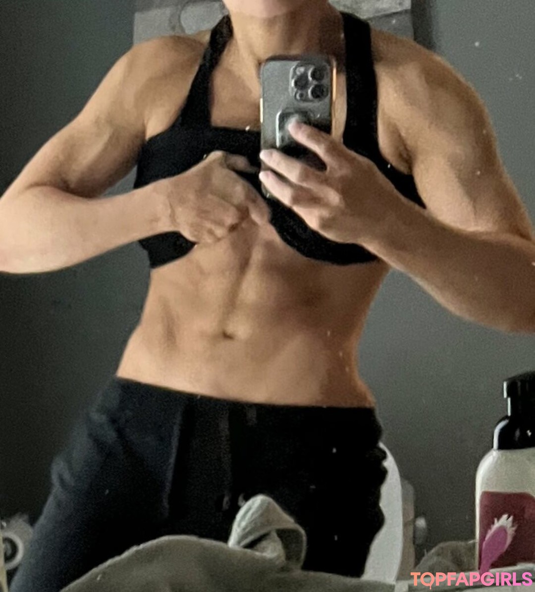 Photo nue de fuite OnlyFans de Trish Stratus #1154