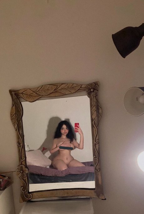 Photo nue de fuite OnlyFans de Halola
