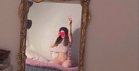 Photo nue de fuite OnlyFans de Halola