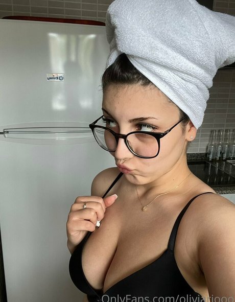 Photo nue de fuite OnlyFans de Oliviariooo