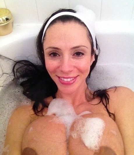 Ariella Ferrera