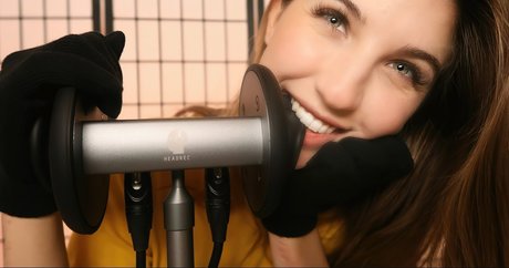 Photo nue de fuite OnlyFans de Frivolousfox Asmr