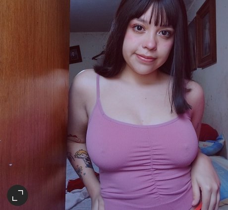 Photo nue de fuite OnlyFans de Valerukyy